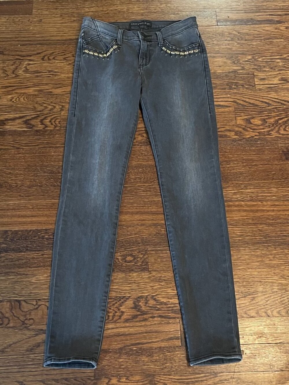 Rock & Republic Berlin Skinny Jeans Women's Size 4 Gray Gold Chain Accent Stretc